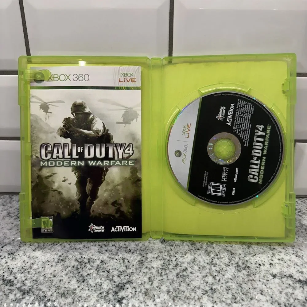 Call of Duty 4 Modern Warfare (Xbox 360) Complete Case Booklet CD Gaming Activis
